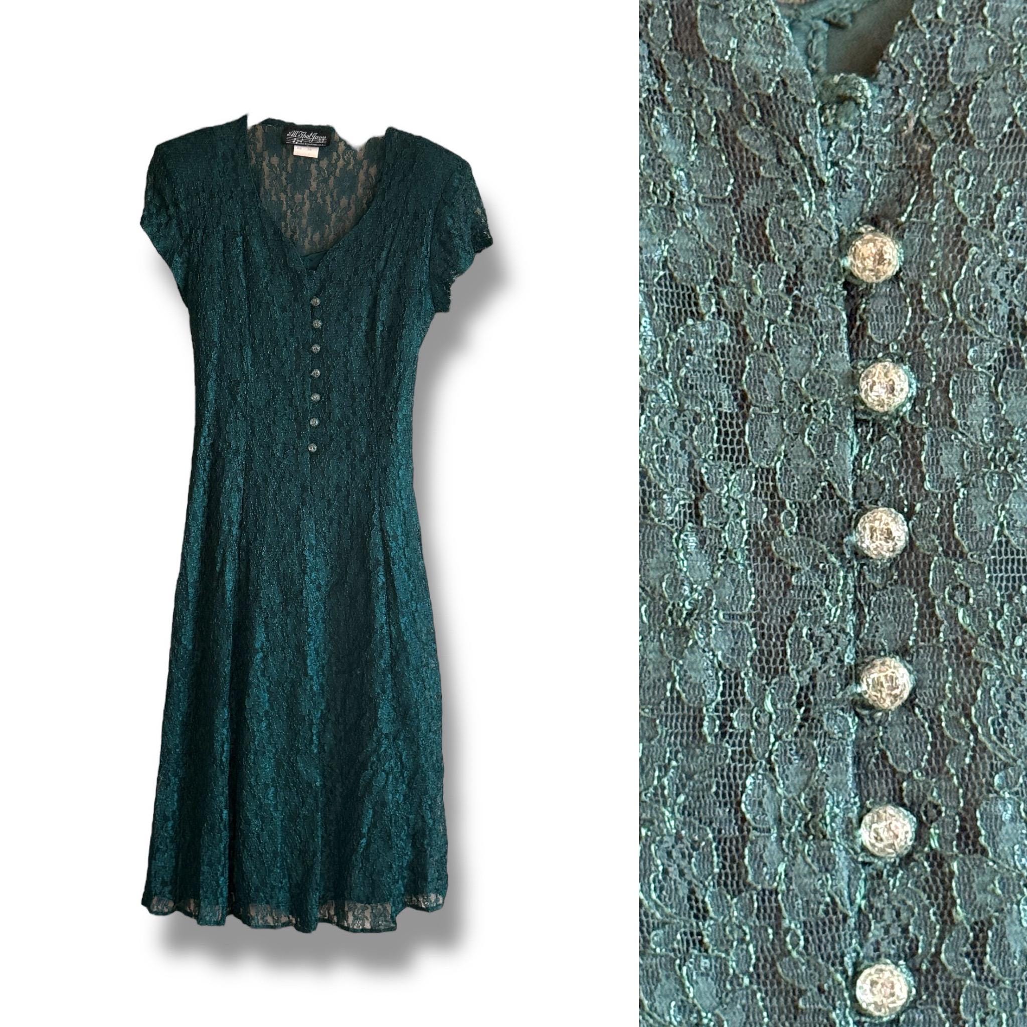 green emerald velvet dress Zarisse Green Lace Square-Neck Maxi Dress – Club L London main image 0