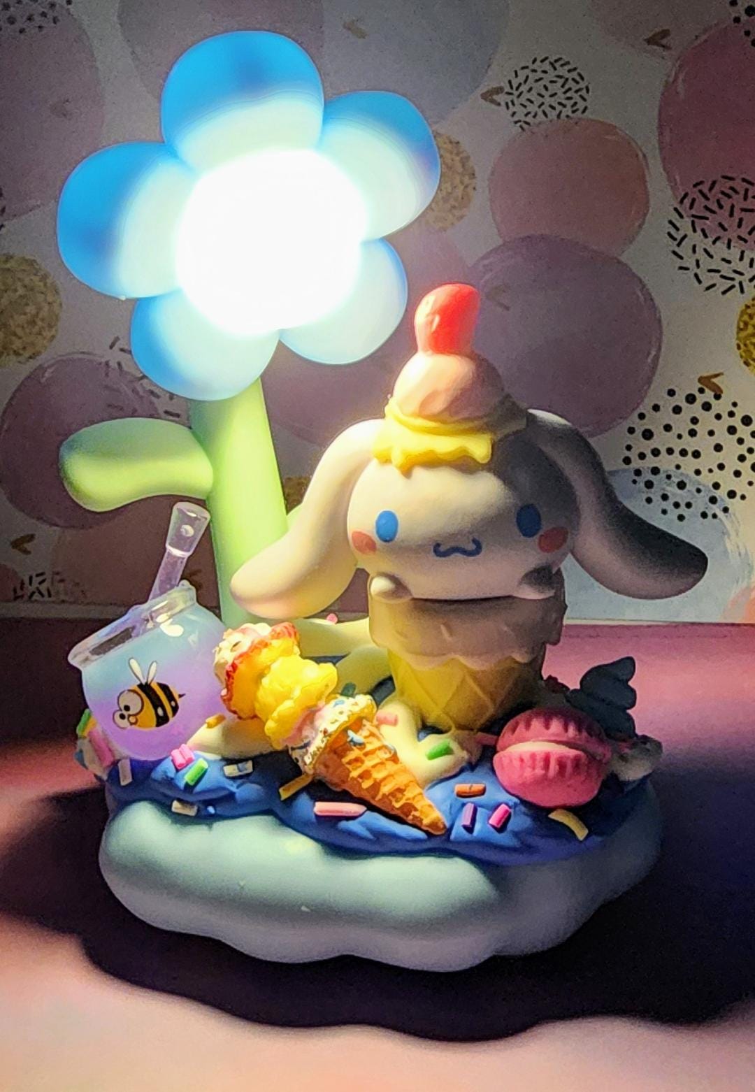 Hand Made Cinna Cinnamon Roll Ice Cream Flower Night Light