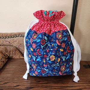 Large Floral Project Bag: Pioneer Woman Fabric, Drawstring Closure