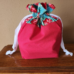 Medium Project Bag, Red Polka Dots with Teal/Red Floral Accent, Pioneer Woman fabric