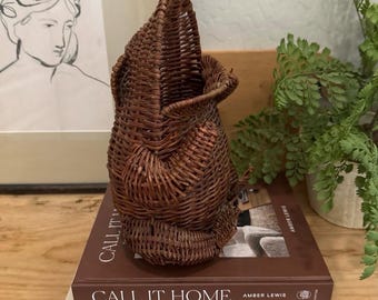 ヴィンテージ風籐製カエル型プランター｜手織りラタン製動物バスケット、ボヘミアンガーデンデコレーション