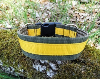 Dog collar extra wide 4 or 5 cm with soft padding, click closure fabric dog collar, adjustable, comfortable, light and stable