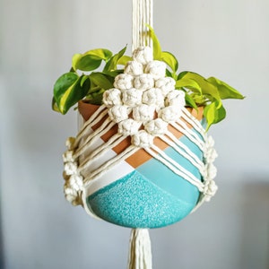 macrame plant hanger for hanging plant, pot holder for indoor garden, hanging garden décor, plant lover gift, rope hanging garden