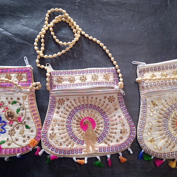 wholesale 1 - 500  indian clutches, hand bags, jute bags, cross body bag,