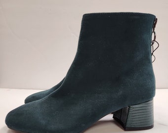women's suede green boots.