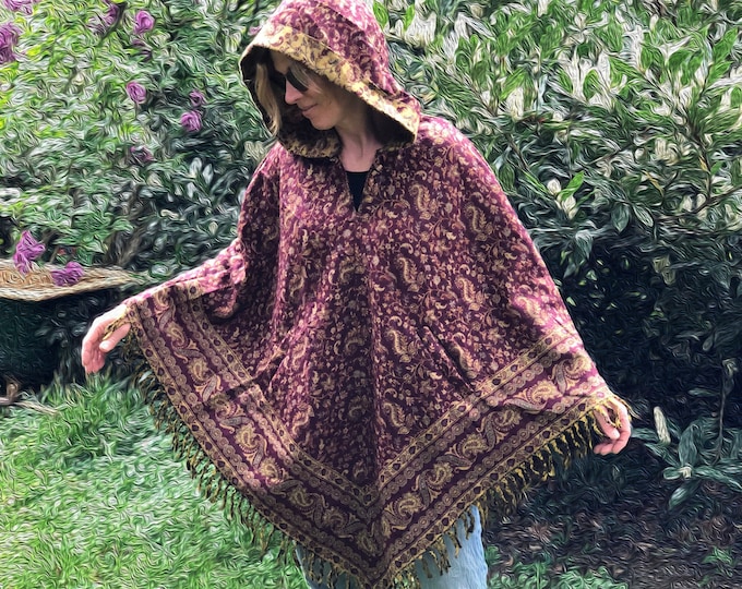Beautiful hooded poncho >>> fine paisley flower pattern - 3 color combinations - JUNGLE - Festival Clothing, Gypsy, Ethno Style
