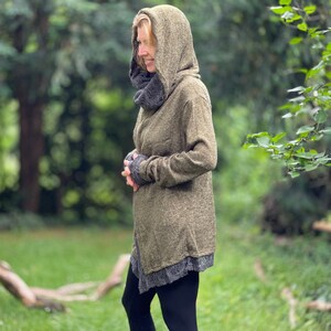 CARDIGAN große Kapuze, zweilagig, Netzstoff mit Daumenlöchern, asymetrische Wickeljacke 3 Farben JUNGLE olive / dark grey