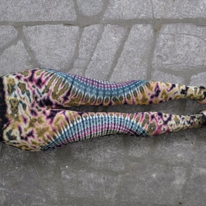 LEGGINS Batik fiery psychedelic >>> soft and comfortable fabric // JUNGLE // for dancing, chilling, yoga, festival, tie-dye