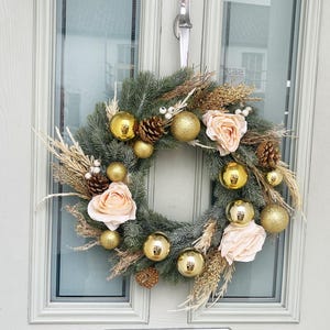 Christmas wreath for front door, Christmas decorations for outside, Christmas decor, pre lit Christmas wreath, natural Christmas wreath