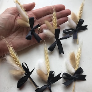 6 x Mini mazzi di fiori secchi / Fiocco di nastro nero / 10-15 cm / Topper per cupcake / Artigianato / Biglietti / Asole / Cravatta nera /