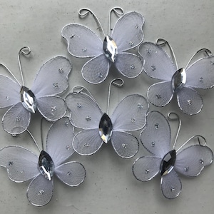 6 mariposas de organza de alambre / blancas / plateadas / para manualidades / para decorar tartas / cupcakes / tarjetas / manualidades / apliques / adornos