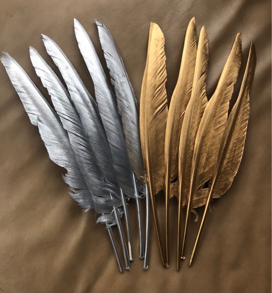100PCS GOLD feathers metallic gold painted real Turkey feathers loose for  millinery, wedding party table decor / 10-12 in (25-30 cm) long