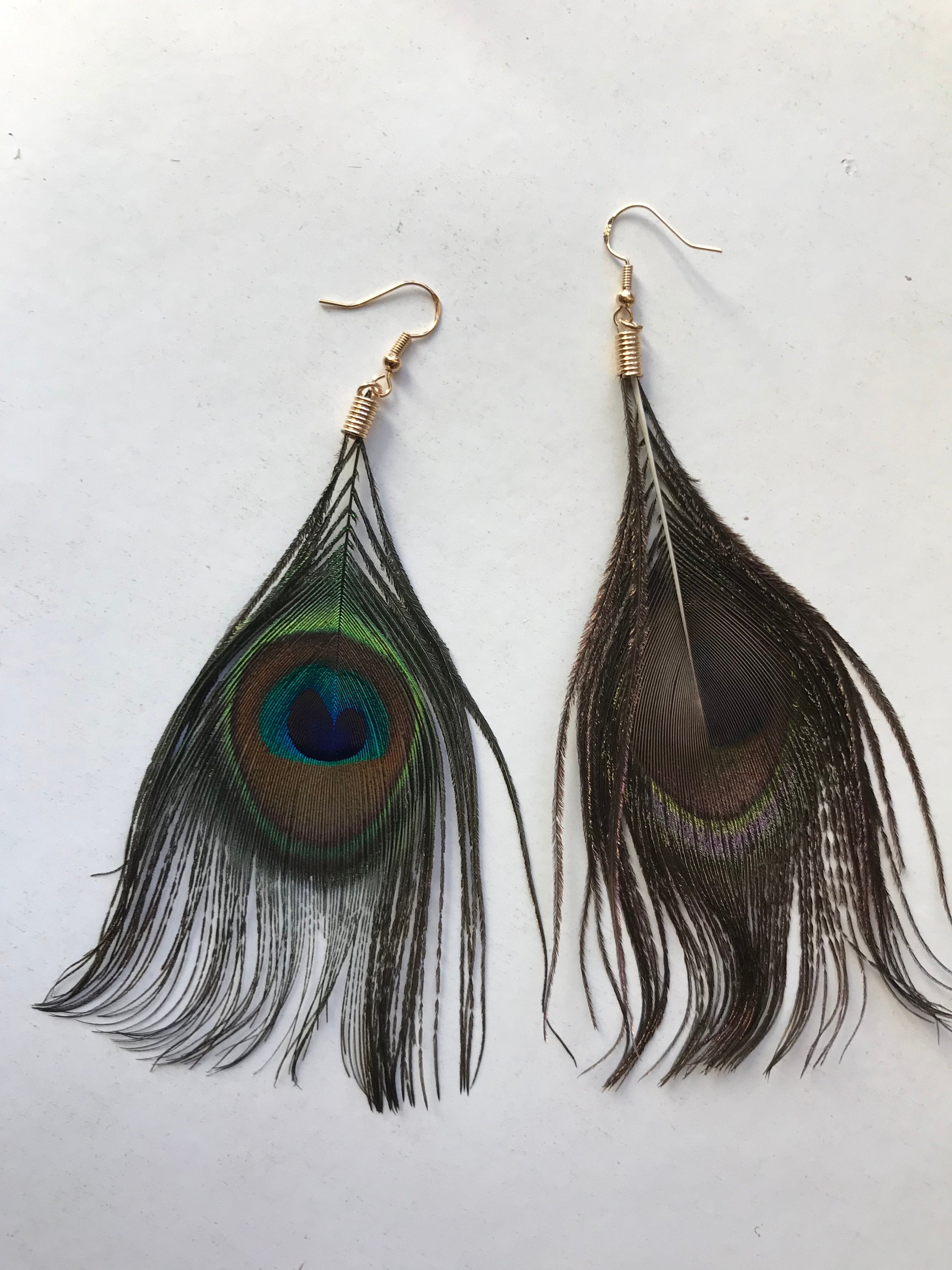 Orecchini Pendenti A Piuma Di Pavone - Grandi, Con Ganci In Metallo Color Argento, Dimensioni 12x4,5 Cm