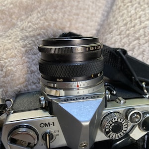 Vintage Olympus OM-1 35mm parts camera