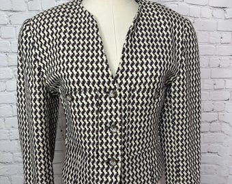 Chaqueta tipo blazer corta de lana con estampado de pata de gallo de Vintage Moods by Krizia, talla 4, hecha en Corea.