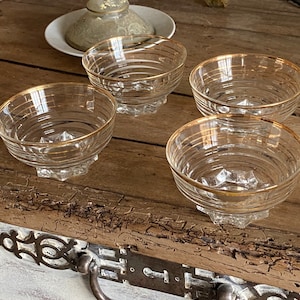 Coupelles champagne Art Deco champagne glasses from the 1930’s crafted by the French verrerie Chapelle St Mesmin of Orléans