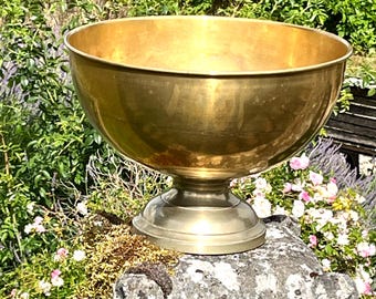 RARE French vintage footed champagne bath. Featuring engraving of the major champagne houses