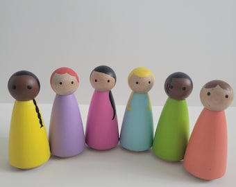 Large Multicultural Peg Doll Set. 3.5" Tall Peg Dolls. Montessori Peg Dolls. Pretend play