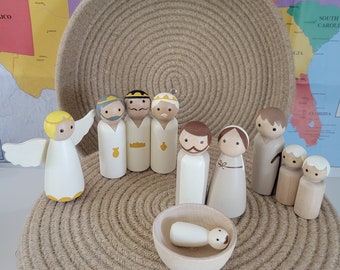 Christmas Nativity set. Christmas Gift. Montessori Peg Dolls. Nativity Peg Dolls.