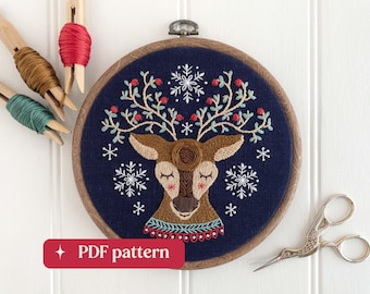 Christmas reindeer embroidery pattern, Folk-inspired DIY holiday décor, 6-inch hoop art (PDF Download)