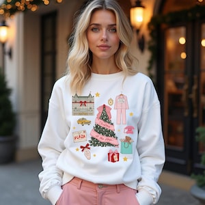 Plaza Christmas Sweatshirt, Christmas in New York Shirt, Women's trendy holiday crewneck, Gift for Her, Oversized Holiday Graphic