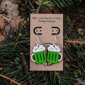 Beer earrings, beer lover gifts, Irish jewelry, funky earrings, beer gifts for women, st Patrick’s day, shamrock beer dangles