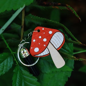 Engraved keychain,  cottagecore keychain, mushroom accessories, Mushroom lover, mushroom keychain, boho keychain, nature lover
