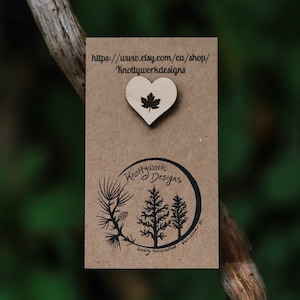 Maple leaf pin, Canada day accessories, Canada day, Canada day pin, Canada flag, Canada pin, Canada accessories, Canadian day, maple leaf