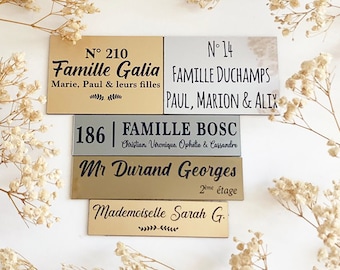 Personalized letterbox plaque