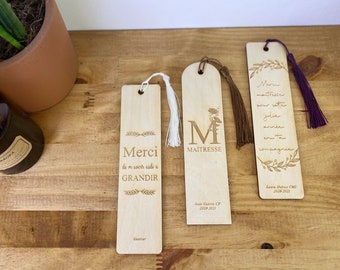 Personalized wooden bookmark