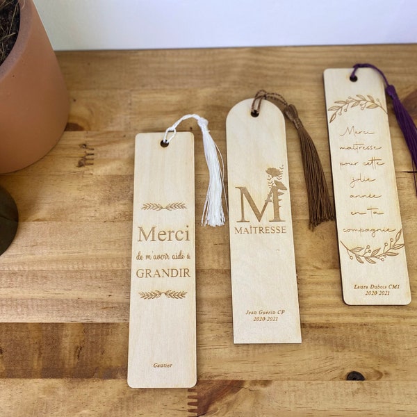 Personalized wooden bookmark