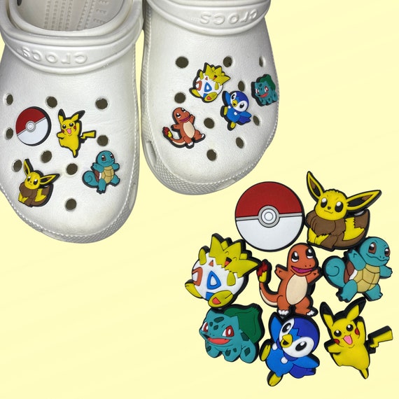 Total 78+ imagen pikachu crocs Abzlocal.mx