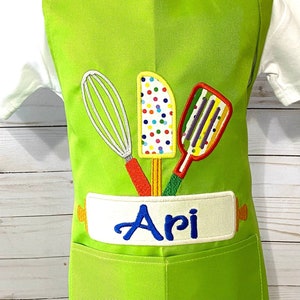 Personalized Kids Apron, Cooking and Baking Apron for Boys and Girls, Apron with pockets