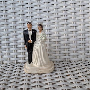 Vintage Wedding Cake Topper