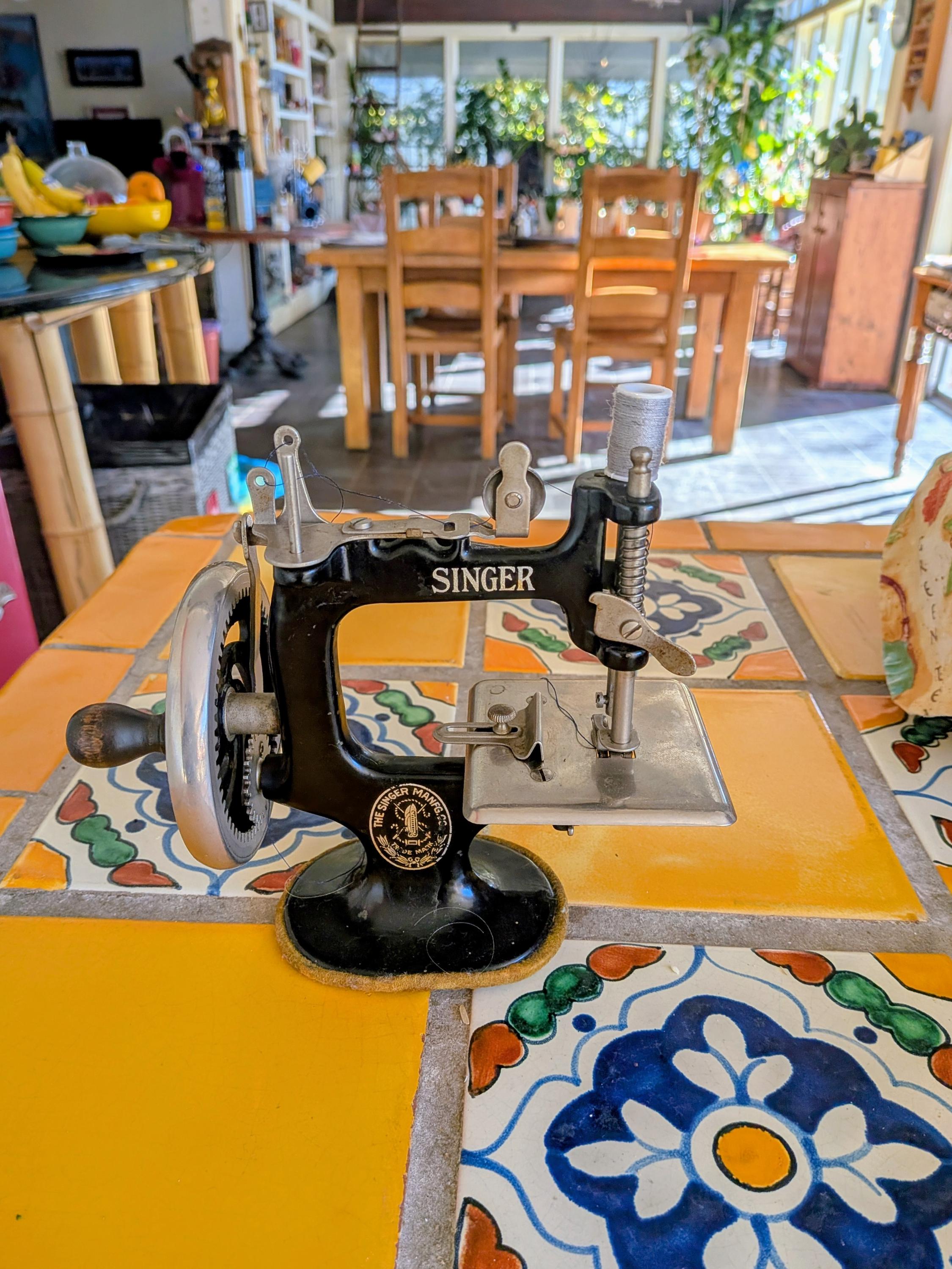 Toy Singer Sewing Machine - Etsy