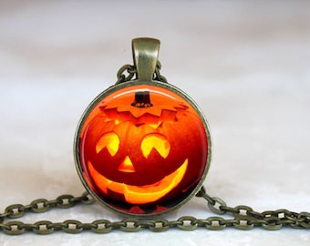 Pumpkin pendant, Halloween pendant, Halloween necklace, Halloween jewelry, Samhain keychain, key chain key ring (000)