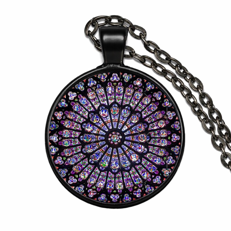 Collar con colgante de vidriera de la Catedral de Notre Dame imagen 8