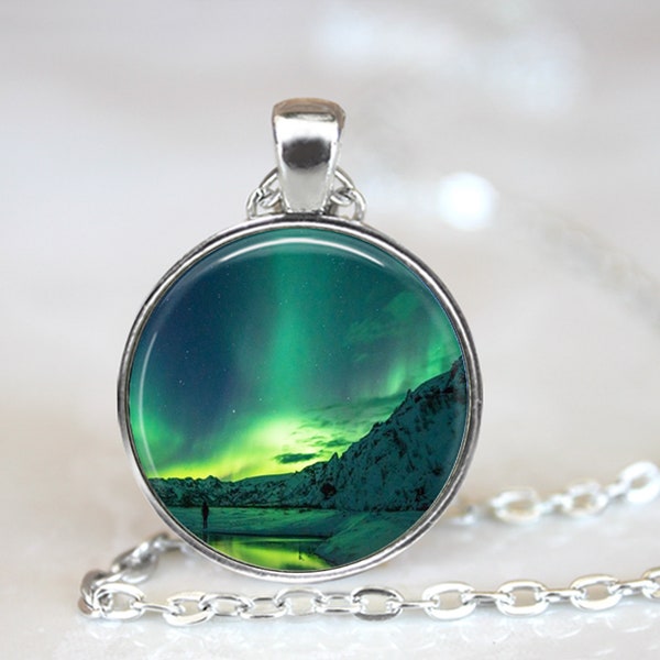 Northern Lights Pendant, Northern Lights Necklace, Northern Lights Jewelry, Aurora Borealis Necklace