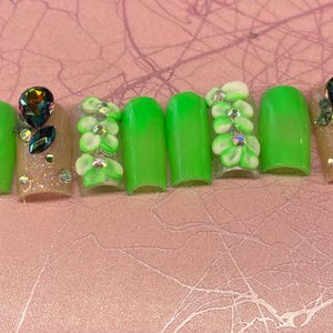 Ombre nails/ hand painted nails /custom press on nails/Press on Nails/Acrylic Nails / Bright green / Crystals nails / 3d Flowers/ French Tip