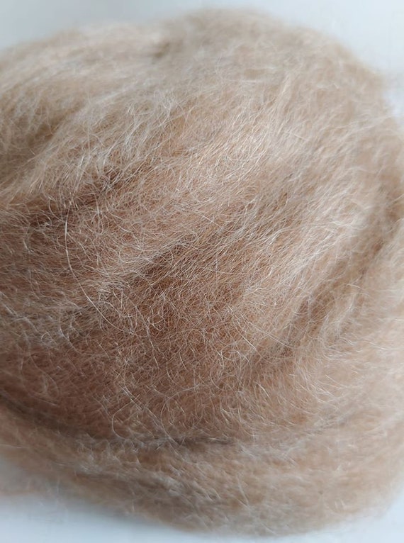 Alpaca Roving - Light Fawn