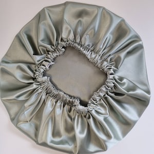 Bonnet de sommeil, Bonnet en satin, Bonnet en soie végétalienne, Bonnet capillaire, Bonnet bouclé, Émeraude Altgrün