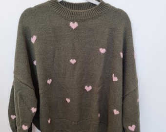 Fine knit sweater with small hearts in pink, embroidered sweater heart pattern, bell sleeves