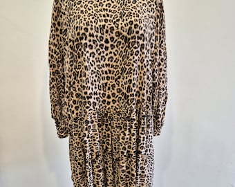 Damenkleid im Animalprint, Damentunika im Leoprint