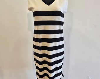 Fine knit dress, striped, with V-neck, ONESIZE (34-44), various colors