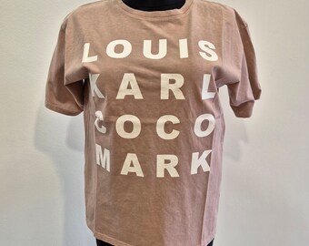 Oversized Round Neck T-Shirt Statement Print weiß, Louis Karl Coco Mark