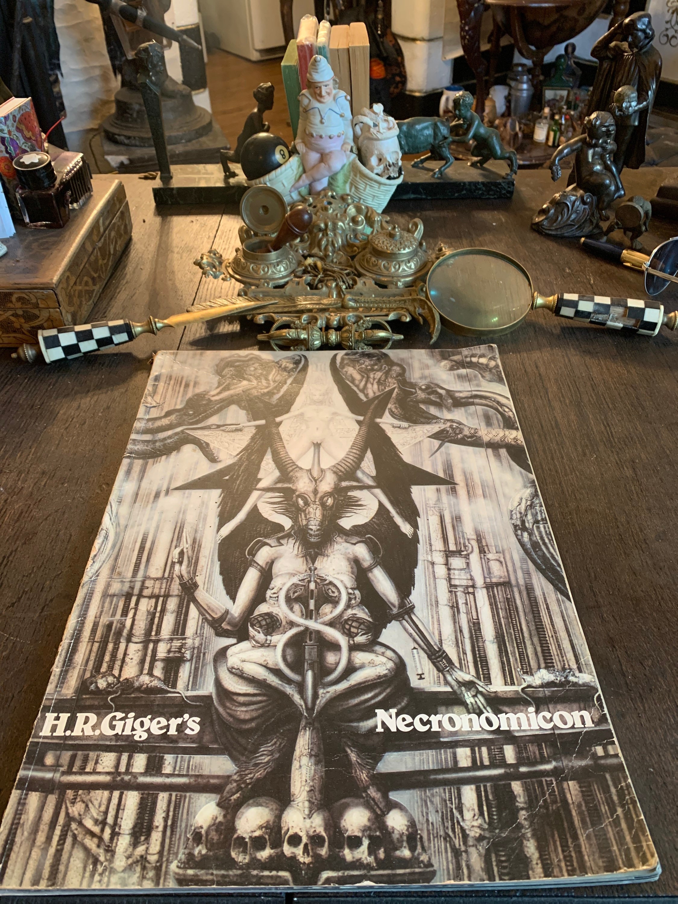 H.R Giger Necronomicon Vol.1 First Edition Vintage 1977 Alien Art Rare Big  O Publishing Vintage Signed Dali Edition - Etsy, image size:2250x3000