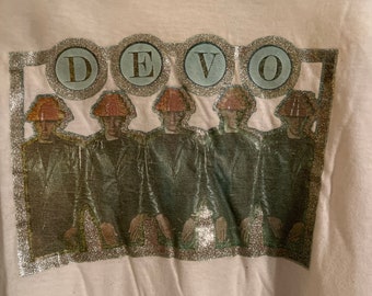 DEVO Shirt 1980s Vintage New Wave Band Tshirt 80s Punk Kleding Meisje Je Wilt / Whip It Tee