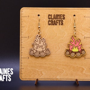 Boucles d&#39;oreilles de feu de camp SVG | Boucles d&#39;oreilles de camping Fichier laser | Feu de joie SVG | Camping SVG | Fichier Glowforge | Aventure Svg | Randonnée Svg