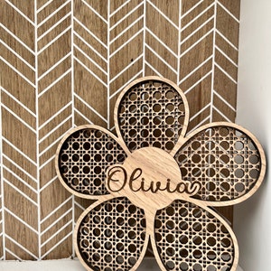 Rattan flower boho nursery decor| Personalised room decor |Rattan effect daisy |Wood flower wall decor| Flower name plaque | bedroom sign