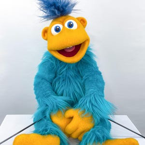 Professional Full Body Puppet – Muppet Inspired Monster, with permanent Arm Rods